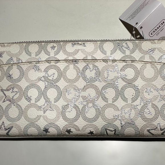 Coach White Zip Wallet - Picture 4 of 5